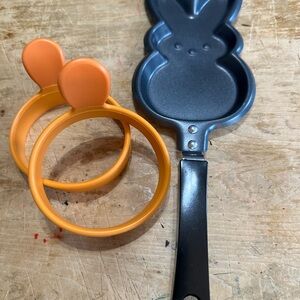 Kids Bunny Pancake Pan and Egg Rings Set